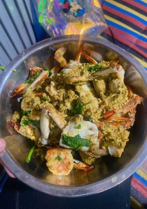 รูปของ ปูม้า&กุ้งผัดผงกระหรี่