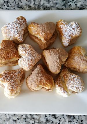 Foto principal de Corazones de hojaldre rellenos de ganache de chocolate