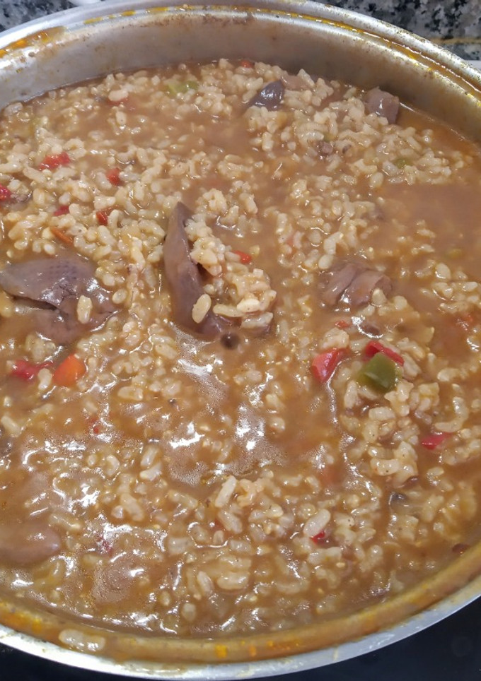 Una foto de Arroz Caldoso con higaditos de pollo