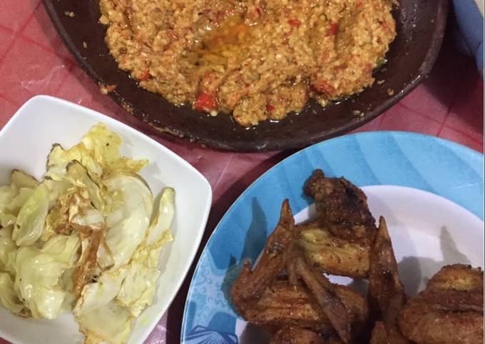 Resep Ayam Geprek Ala Pak Gembus Oleh Indah Aprilliani Santoso Cookpad