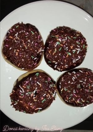 Foto resep Donat Kentang Empuk by Ibu Elang
