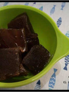 A picture of Katakuriko Coffee Warabi Mochi.