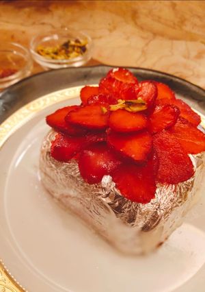 A picture of Layered Strawberry Sandesh.