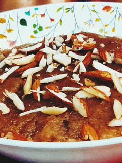 आटे का हलवा (aate ka halwa recipe in Hindi) रेसिपी मुख्य फोटो
