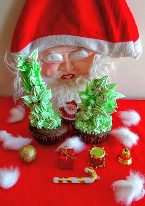 A picture of Xmas tree chocolate brownie.