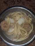 Sopas de pollo con bolitas de guineo verde