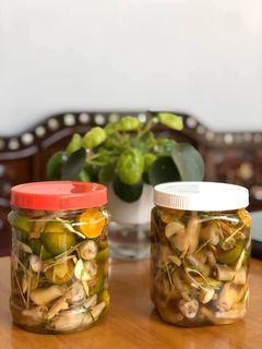 Hình của món Chân gà sả tắc.