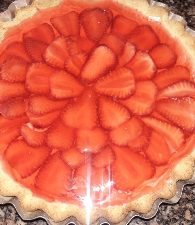 Una foto de Tarta de frutillas o fresa🍓🍓
