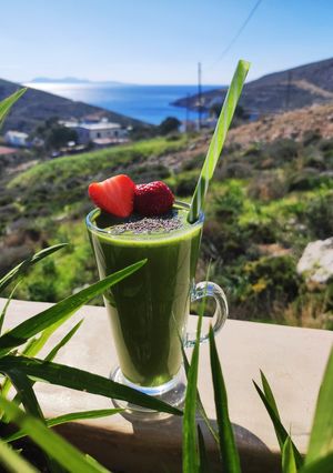 Φωτογραφία της συνταγής "Smoothie με σπανάκι, φράουλες και μπανάνα!" 🥬🍓🍌