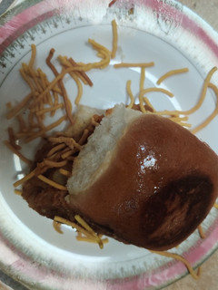 દાબેલી (Dabeli Recipe In Gujarati) રેસીપી મુખ્ય ફોટો