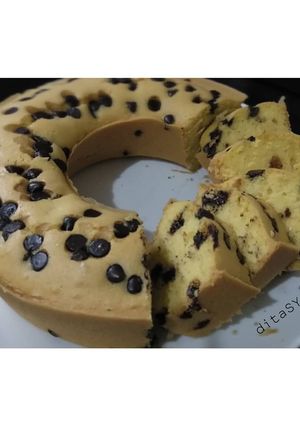Foto resep Bolu Jadul with Choco Chips (very simple)