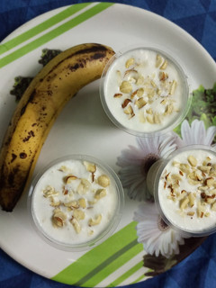 बनाना शेक (Banana Shake Recipe In Hindi) रेसिपी मुख्य फोटो