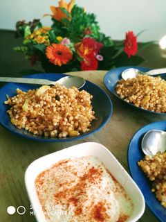 उपवासाची साबुदाणा खिचडी (upwasachi sabudana khichdi recipe in marathi) रेसिपी चे मुख्य फोटो