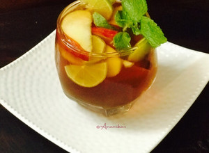 A picture of Apple Iced Tea.