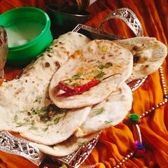 A picture of Paneer kulcha /Amritsari paneer kulcha naan 🫓.