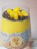 Budincă de chia cu mango