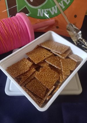 A picture of Til - jaggery chikki.
