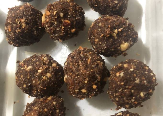 Simple Way to Prepare Homemade Ragi ladoo