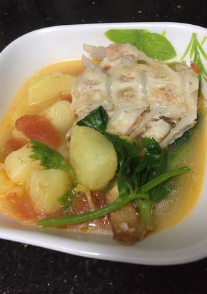 Foto resep SUP TULANG IKAN,TOMAT & KENTANG