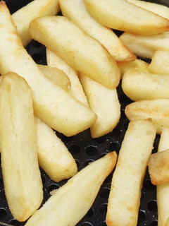氣炸鍋：急凍薯條 的食譜成品照片