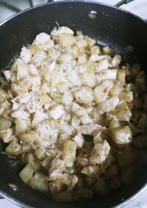 A picture of Garlic Parmesan Chicken and Potatoes.