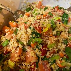 A picture of Bulgar salad.