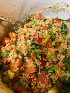 A picture of Bulgar salad.