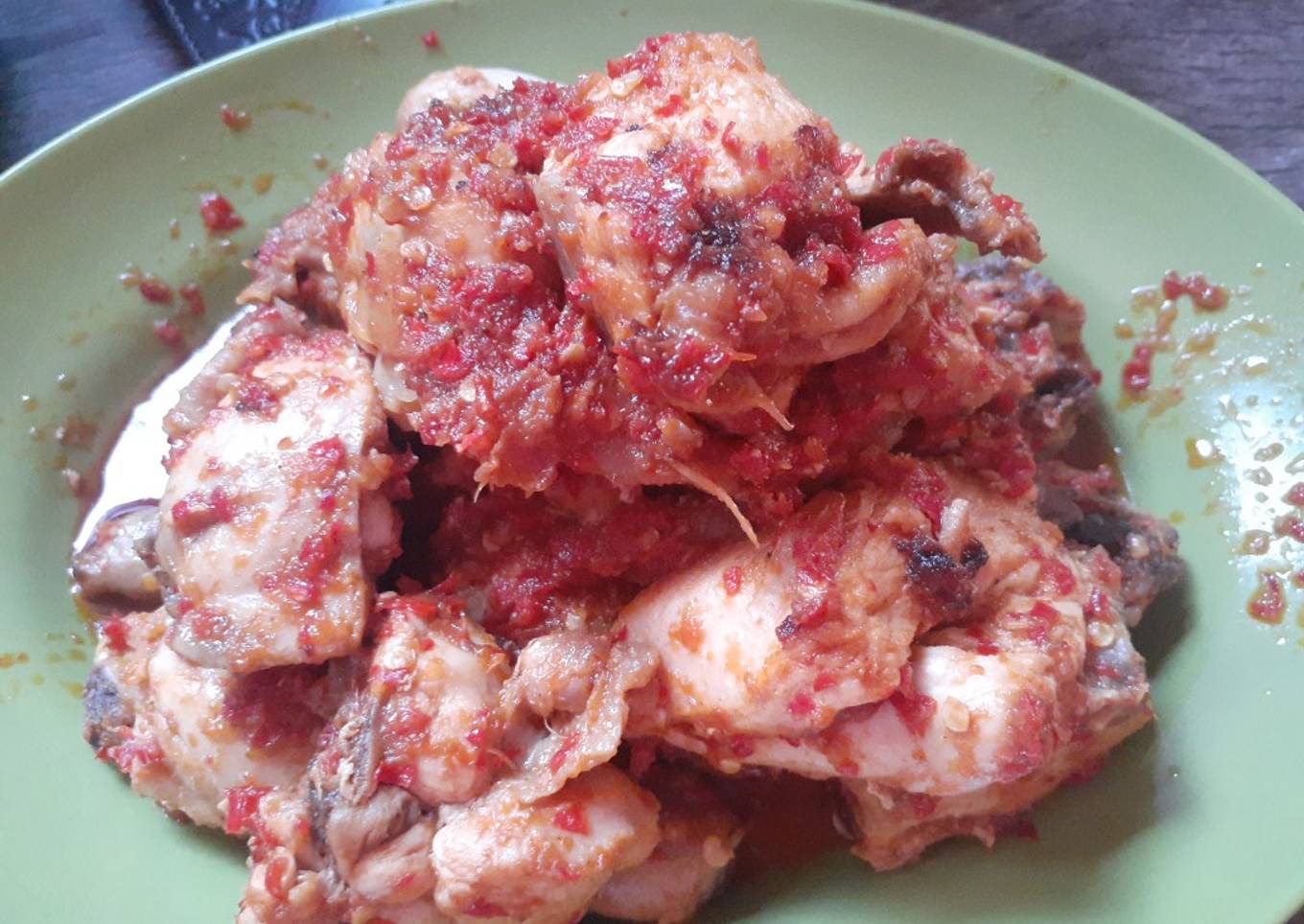 Bagaimana Membuat Ayam Sambel Merah Super Pedassss, Bikin Ngiler