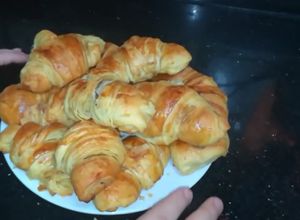صورة لوصفة كرواسون بالزعتر