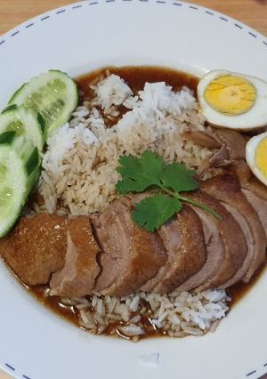 รูปของ ข้าวหน้าเป็ดพะโล้ ตุ๋นเป็ดพะโล้