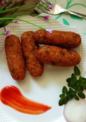 A picture of Gobhi kebab / cauliflower kebab.