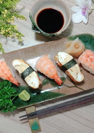 Hình của món Nigiri sushi Homemade.