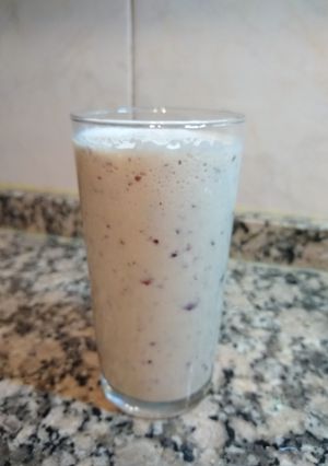 Una foto de Licuado de manzana (con leche)