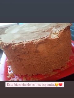 Una foto de Bizcochuelo súper rico, alto y esponjoso y sin TACC
