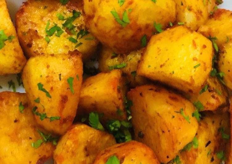 Recipe of Homemade Whosayna’s Chilli Garlic Baked Potatoes