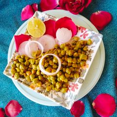 A picture of HARA CHANA CHAAT / choliya / Harbhara Chaat.