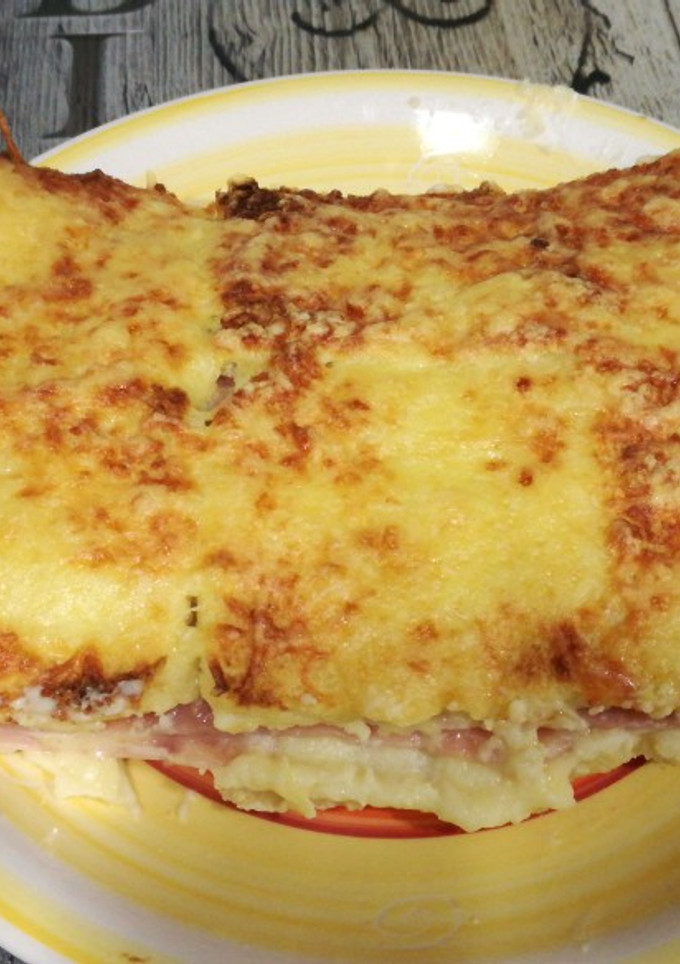 Una foto de Pastel de jamón york y queso