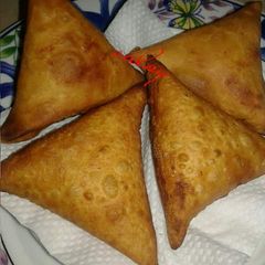 A picture of #tbt4 beef samosa.