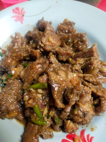 Langkah Mudah untuk Menyiapkan Resep Daging sapi lada hitam yang Lezat Sekali