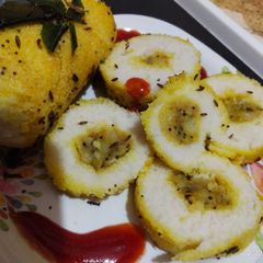 A picture of Stuffed idli rolls.