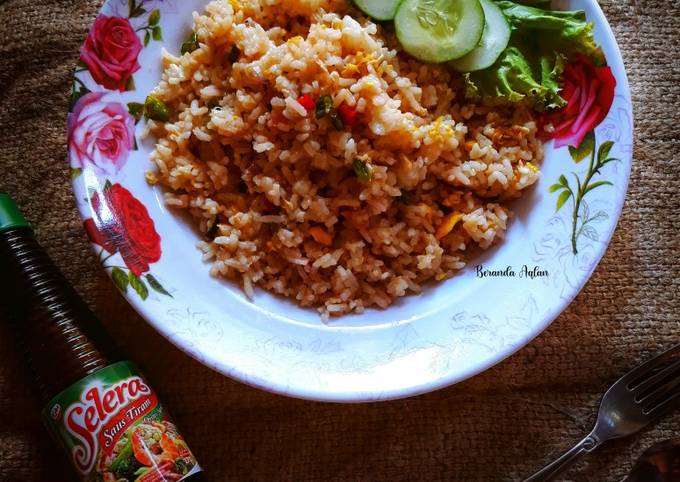 Resep Nasi Goreng Saos Tiram oleh Beranda Aqlan - Cookpad