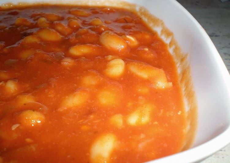 Simple Way to Make Any-night-of-the-week &#34;Baked beans&#34; judias blancas al estilo inglés