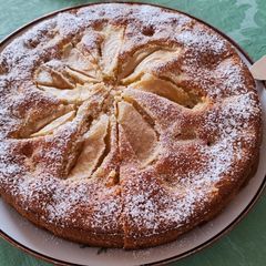 A picture of Apple cake.