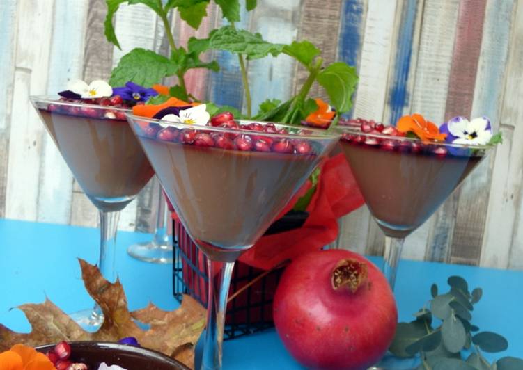 Recipe of Perfect Panna Cotta de Chocolate com Romã