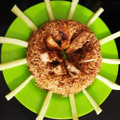 A picture of Grilled Chicken Breast with Egg Rice.