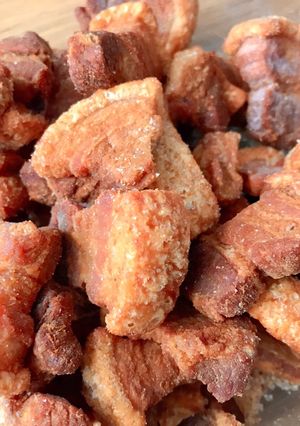 Hình của món Thịt Ba Rọi Chiên Giòn Bì Lắc Tỏi Ớt.