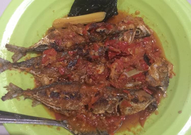 Bahan Ikan Kembung Balado | Cara Buat Ikan Kembung Balado Yang Sedap