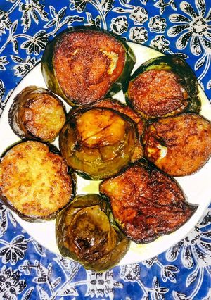 বেগুন ভাজা (Begun bhaja recipe in bengali) রেসিপির প্রধান ছবি