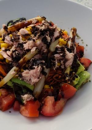 Una foto de Ensalada de Tomate con Vinagre Balsámico