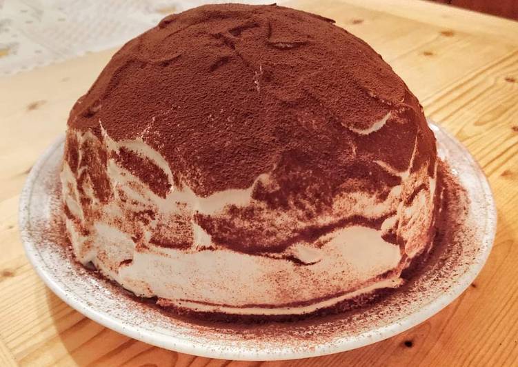 Zuccotto di pandoro al tiramisù